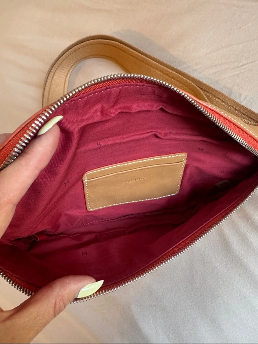 Hammitt Charles Crossbody Med - Picture 4 of 7